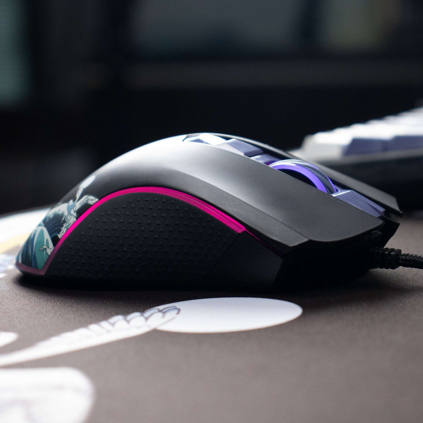 XVX G705 Kanagawa Themed Programmable Wired Gaming Mouse